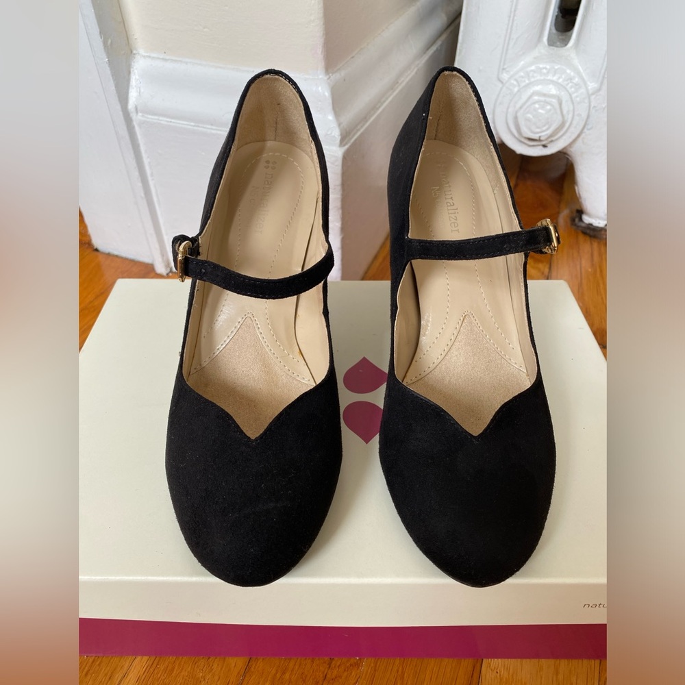 🆕 NEW Naturalizer black faux suede Mary Jane pump heels round toe strap 7